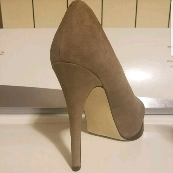 Platform Pump - Picture 4 of 4